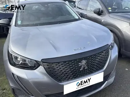 Photo 33 Peugeot 2008  PureTech 130 S&S BVM6