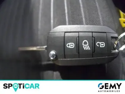 Photo 11 Peugeot 208  PureTech 100 S&S BVM6