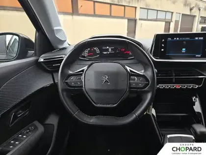 Photo 15 Peugeot 208  PureTech 100 S&S BVM6