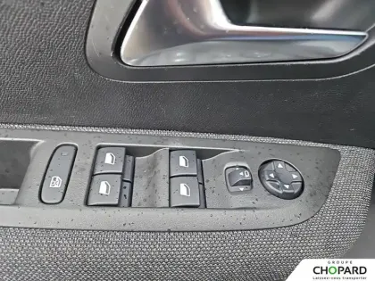 Photo 52 Peugeot 208 Gén. II Ph1 NG Style 5