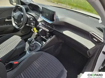Photo 86 Peugeot 208  PureTech 75 S&S BVM5