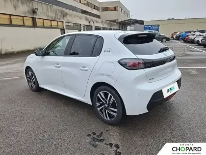 Photo 108 Peugeot 208  PureTech 75 S&S BVM5