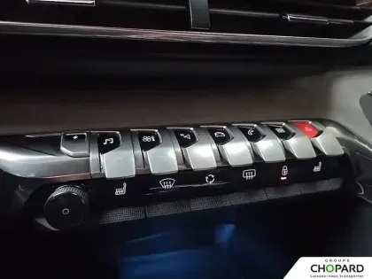 Photo 97 Peugeot 3008  Hybrid 225 e-EAT8