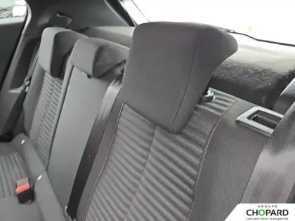 Photo 18 Peugeot 2008  Electrique 136 ch