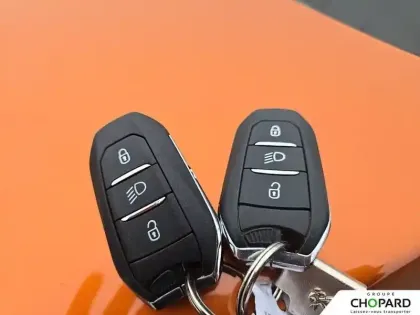 Photo 20 Peugeot 2008  Electrique 136 ch