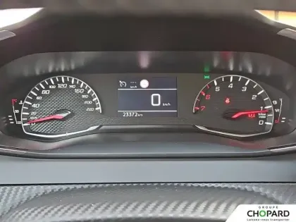 Photo 16 Peugeot 208  PureTech 75 S&S BVM5