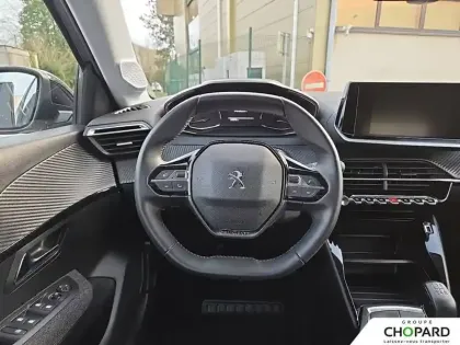 Photo 15 Peugeot 208  PureTech 75 S&S BVM5