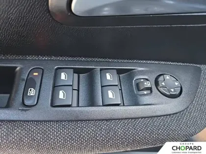 Photo 23 Peugeot 208  Electrique 50 kWh 136ch