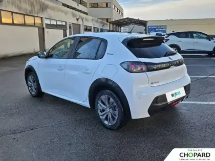 Photo 34 Peugeot 208  Electrique 50 kWh 136ch