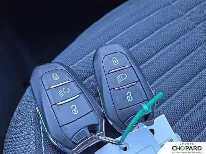 Photo 20 Peugeot 208  Electrique 50 kWh 136ch