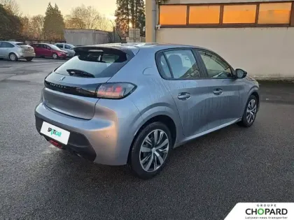 Photo 104 Peugeot 208  PureTech 75 S&S BVM5