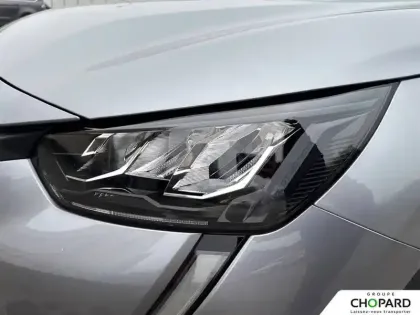 Photo 100 Peugeot 208  PureTech 75 S&S BVM5