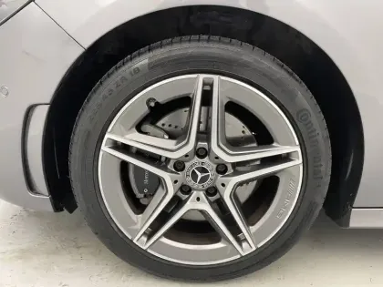 Photo 17 Mercedes Classe B  250 e 8G-DCT