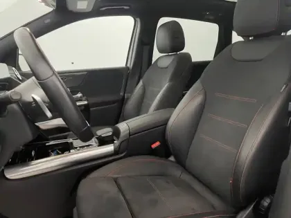 Photo 48 Mercedes Classe B  250 e 8G-DCT