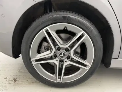 Photo 52 Mercedes Classe B  250 e 8G-DCT