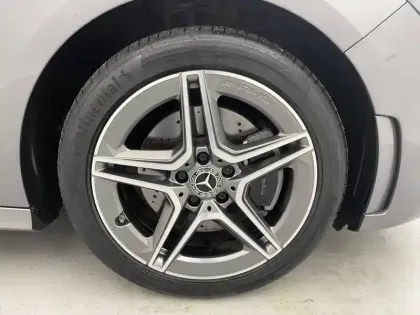 Photo 46 Mercedes Classe B  250 e 8G-DCT