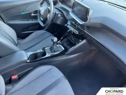 Photo 12 Peugeot 208  PureTech 100 S&S BVM6