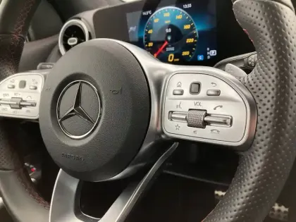 Photo 19 Mercedes GLA  200 d 8G-DCT