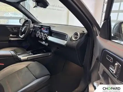 Photo 12 Mercedes GLB  200 d 8G-DCT