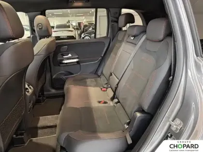 Photo 17 Mercedes GLB  200 d 8G-DCT