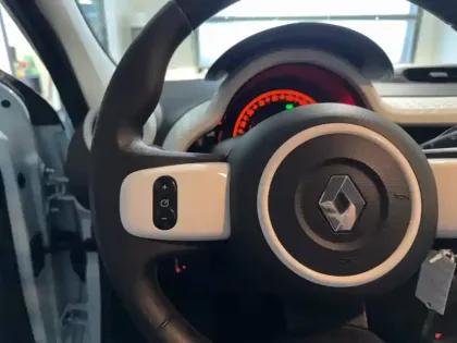 Photo 18 Renault Twingo  III SCe 65