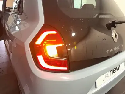 Photo 34 Renault Twingo  III SCe 65