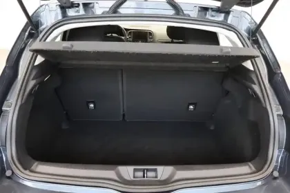 Photo 19 Renault Megane Mégane IV Berline TCe 140 FAP