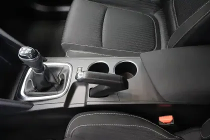 Photo 25 Renault Megane Mégane IV Berline TCe 140 FAP