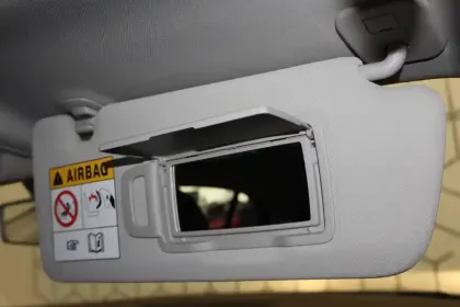 Photo 12 Renault Megane Mégane IV Berline TCe 140 FAP