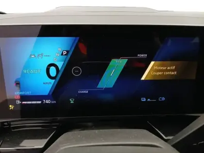 Photo 14 Renault Austral  E-Tech full hybrid 200 GSR2