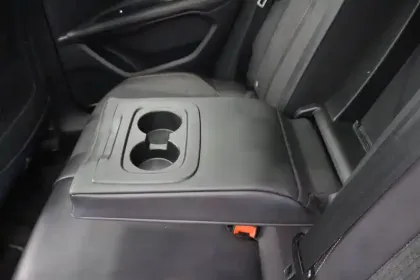 Photo 21 Peugeot 3008 Gén. II Ph1 GT Line 5