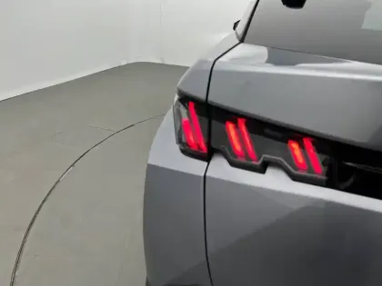 Photo 16 Peugeot 3008  Hybrid 145 e-DCS6