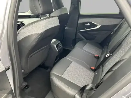 Photo 36 Peugeot 3008  Hybrid 145 e-DCS6