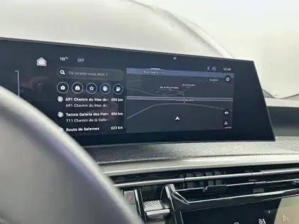 Photo 47 Peugeot 3008  Hybrid 145 e-DCS6