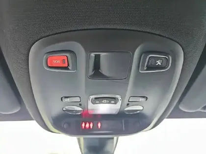 Photo 18 Peugeot 308  SW BlueHDi 130ch S&S BVM6