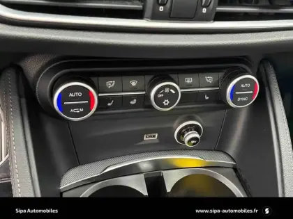 Photo 16 Alfa Romeo Stelvio  2.2 210 ch Q4 AT8