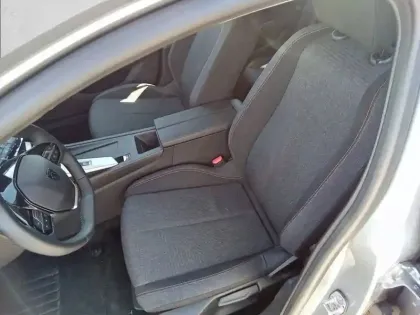 Photo 10 Peugeot 308  SW Hybrid 145 e-DCS6