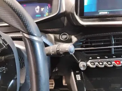 Photo 21 Peugeot 2008 Gén. II Ph1 NG GT Pack 5