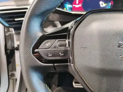 Photo 22 Peugeot 2008 Gén. II Ph1 NG GT Pack 5