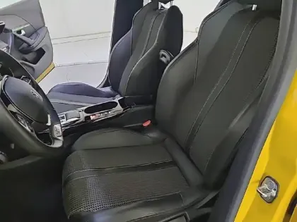 Photo 10 Peugeot 208  PureTech 130 S&S EAT8