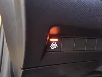 Photo 92 Peugeot 208  PureTech 130 S&S EAT8