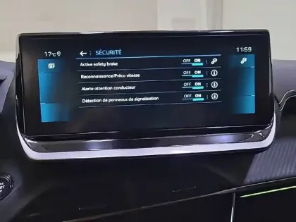 Photo 85 Peugeot 208  PureTech 130 S&S EAT8