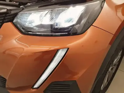 Photo 15 Peugeot 2008  BlueHDi 110 S&S BVM6