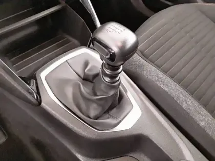 Photo 13 Peugeot 2008  BlueHDi 110 S&S BVM6