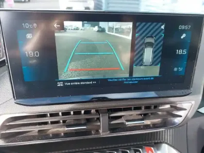 Photo 17 Peugeot 5008  PureTech 130ch S&S BVM6