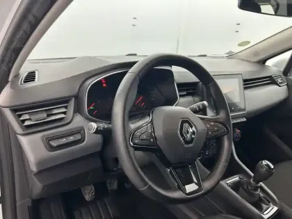 Photo 18 Renault Clio  SOCIETE BLUE DCI 85