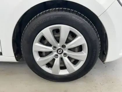 Photo 28 Renault Clio  SOCIETE BLUE DCI 85