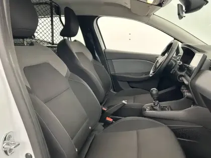 Photo 22 Renault Clio  SOCIETE BLUE DCI 85