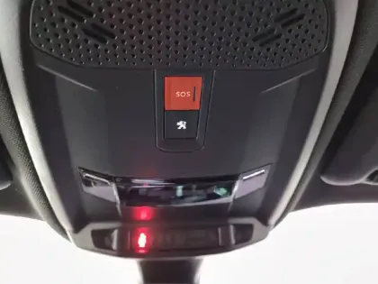 Photo 25 Peugeot 2008  PureTech 130 S&S EAT8