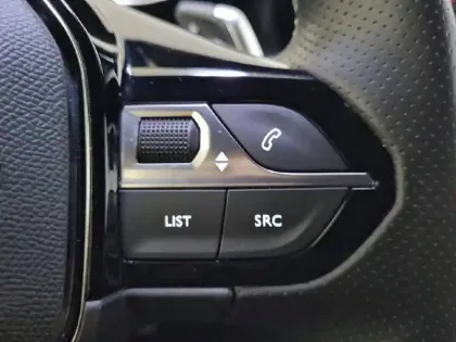 Photo 28 Peugeot 2008  PureTech 130 S&S EAT8